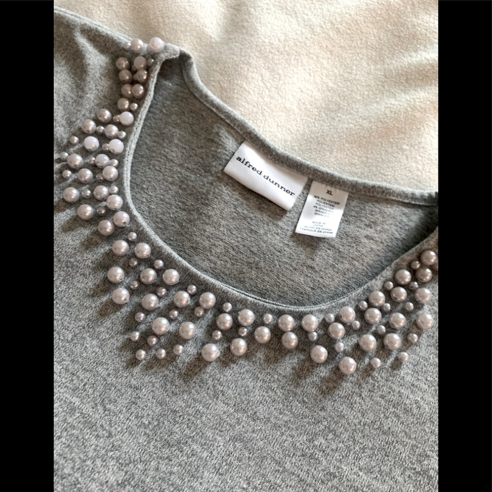 Alfred DUNNER Gray Pearl neckline soft crew blouse top